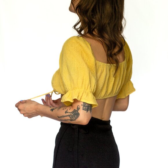 Hey Babe • Small • Crop Top • Yellow - Picture 5 of 14